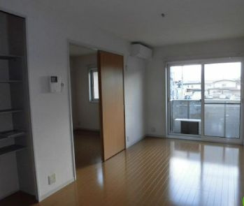 プラチディアの居間・リビング