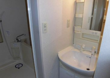 プラチディアの独立洗面台