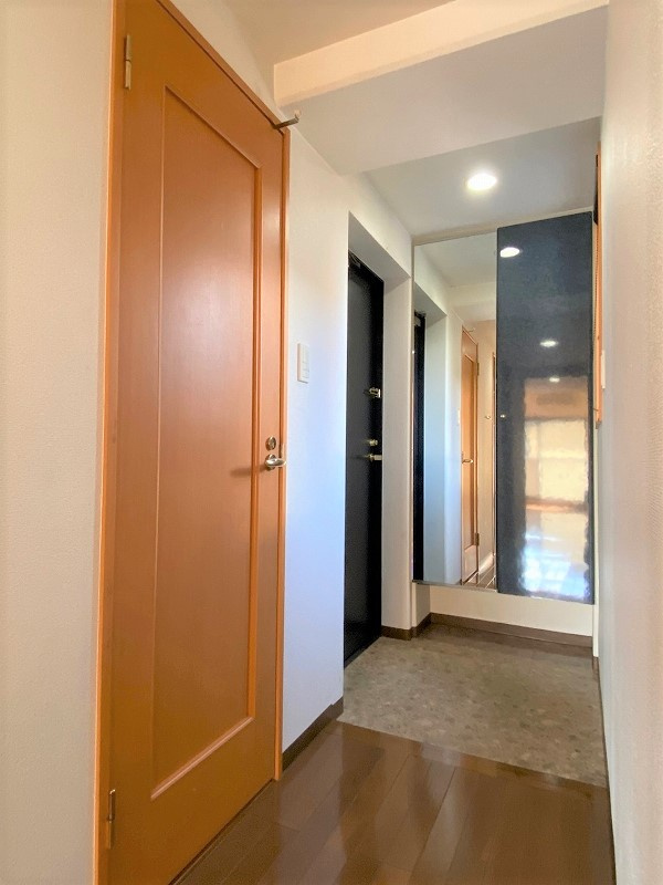 プルーリオン本町の玄関