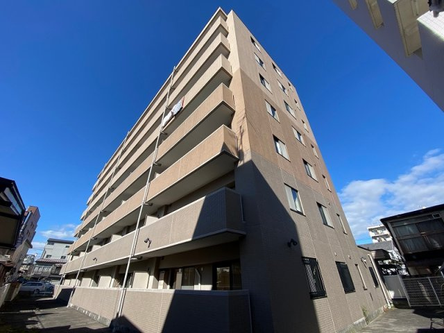 プルーリオン本町