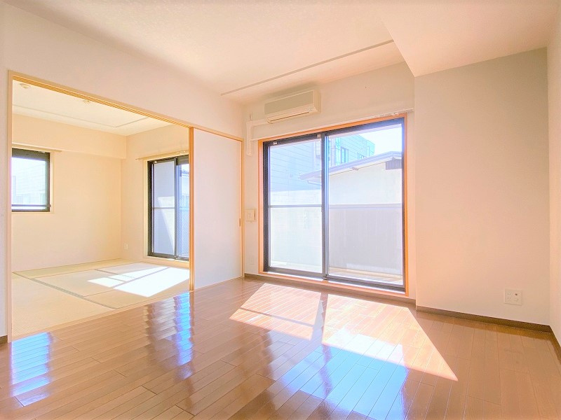 プルーリオン本町の居間・リビング