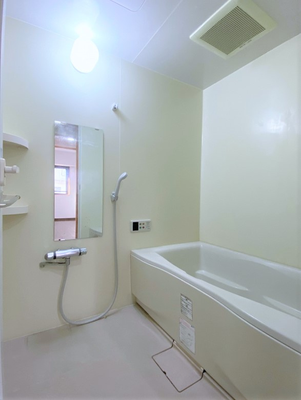 プルーリオン本町の浴室