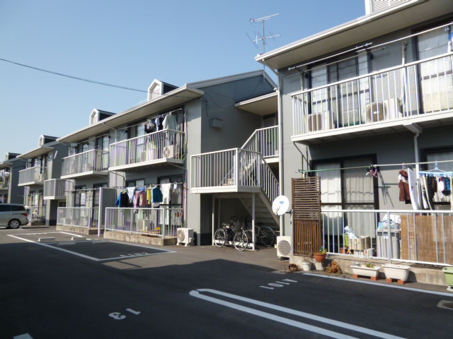 倉敷市田ノ上新町のアパートの外観
