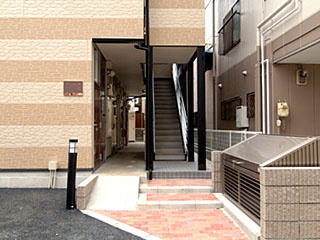 【エントランス】 | 本千葉駅前