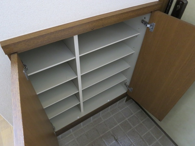 サンフラワーハイツの収納|下駄箱