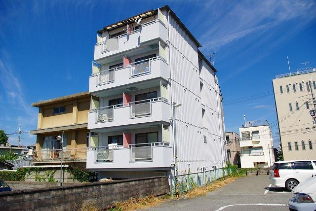 北羅マンションの外観