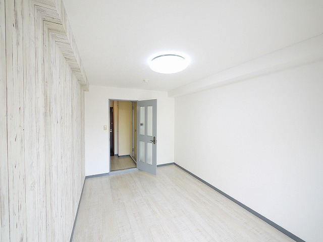 北羅マンションの洋室