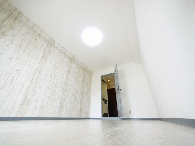 北羅マンションの居間・リビング