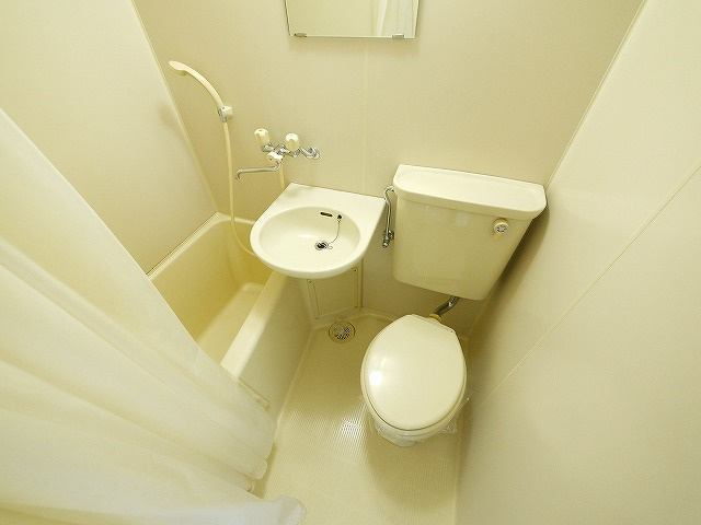 北羅マンションの浴室