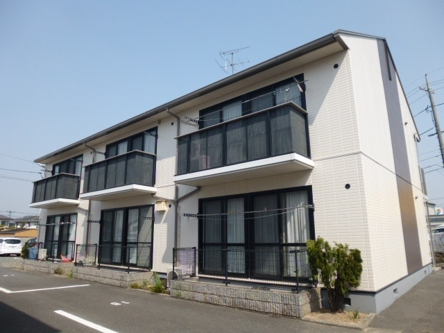 倉敷市吉岡のアパートの外観