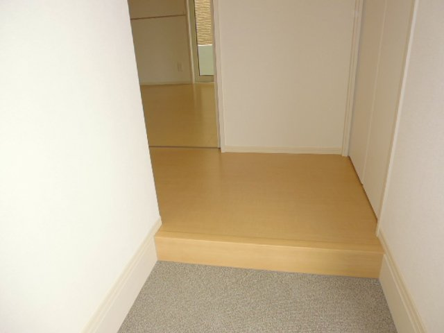 フルール浜町Bの玄関