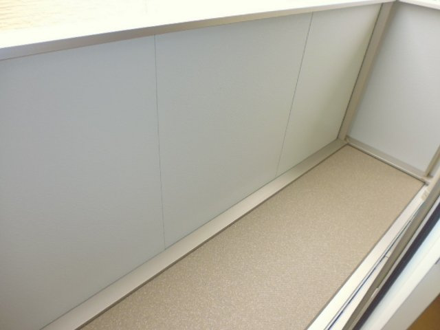 フルール浜町Bのバルコニー