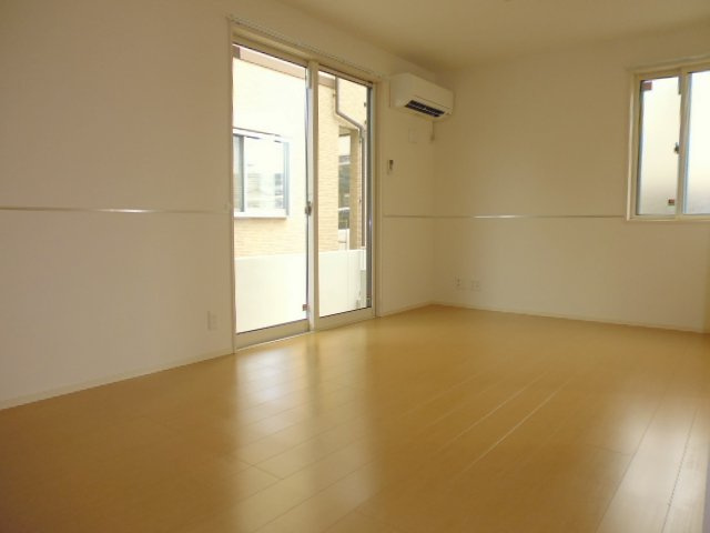 フルール浜町Bの居間・リビング