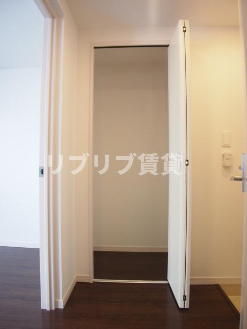 リブリ・西登戸駅前の収納
