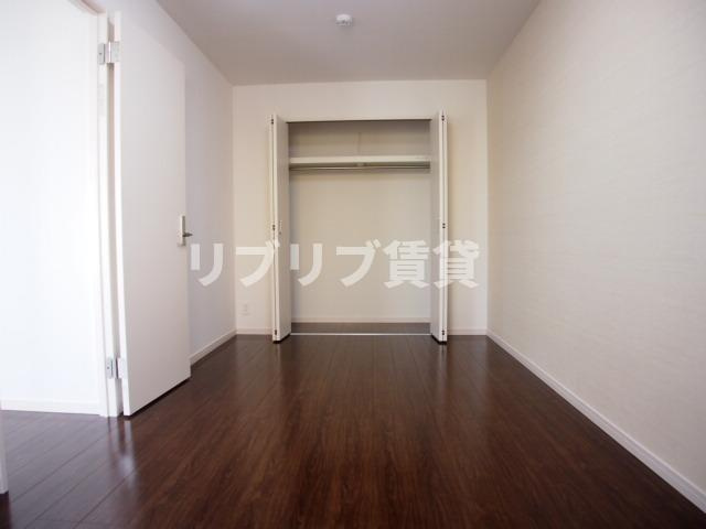 リブリ・西登戸駅前の寝室