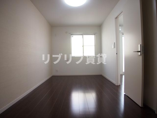 リブリ・西登戸駅前の寝室