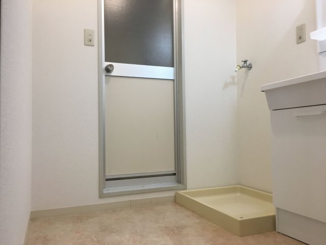 メゾンドール桜坂の独立洗面台|メゾンドール桜坂(2DK)　独立洗面台