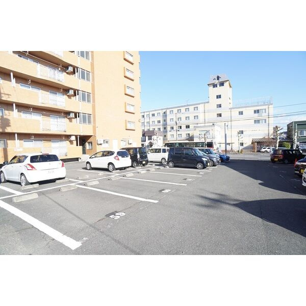 舘坂マンションＢの駐車場