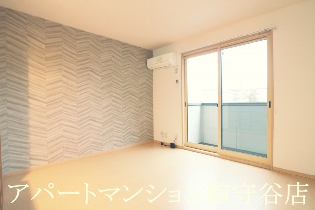 アプローズスクエアBの居間・リビング