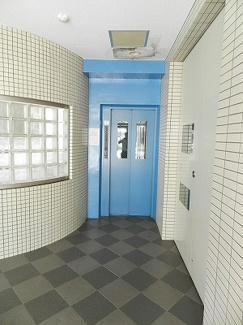 【エントランス】