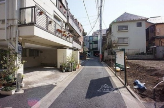 【前面道路含む現地写真】 | 品川区大崎3丁目建築条件付売地4800万円前面道路3