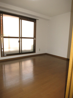 【洋室】 | メゾンドハルカ