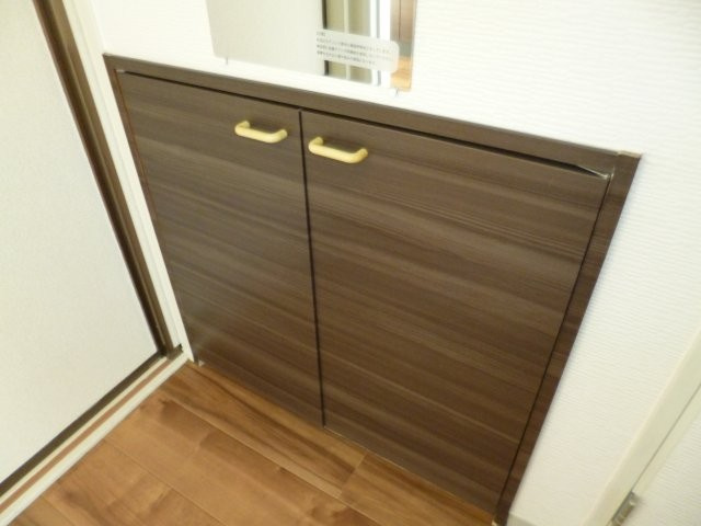 シェレナモア花の街の独立洗面台|シャンプードレッサー