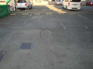 【駐車場】