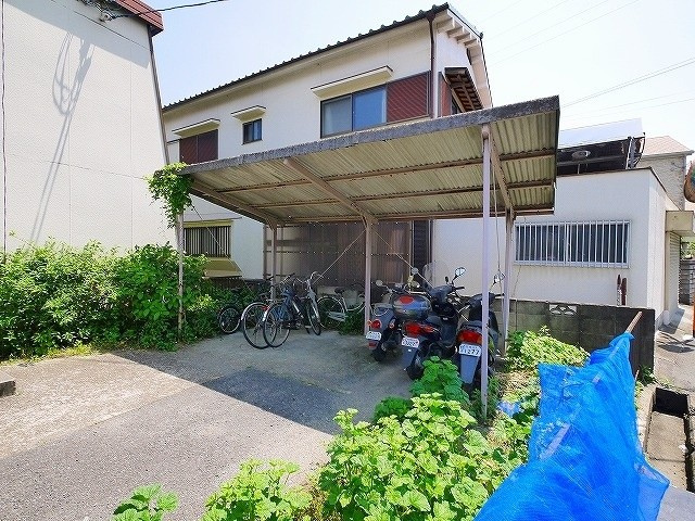 すみれ荘のその他共用部分|駐輪場