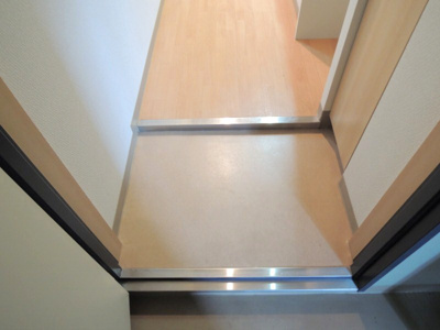 【玄関】 | イーストヴィレッジ大宅