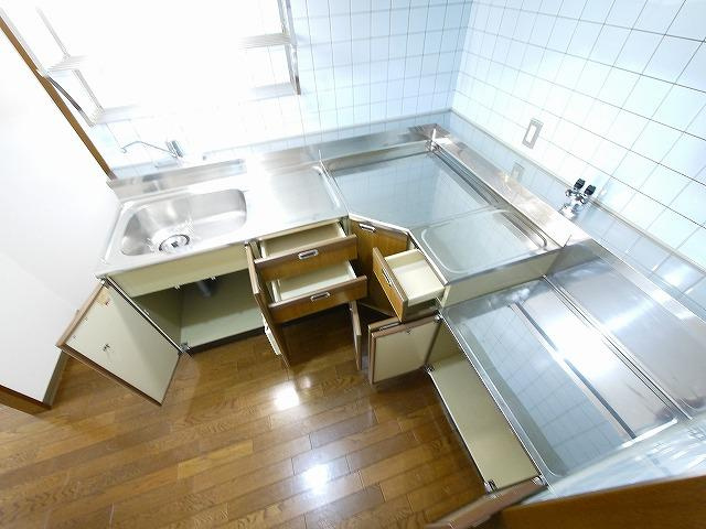 グリーンパークコートのキッチン|キッチンでお料理をお楽しみください