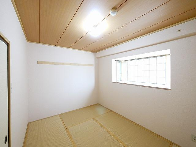 グリーンパークコートの寝室|使い勝手のいい寝室です