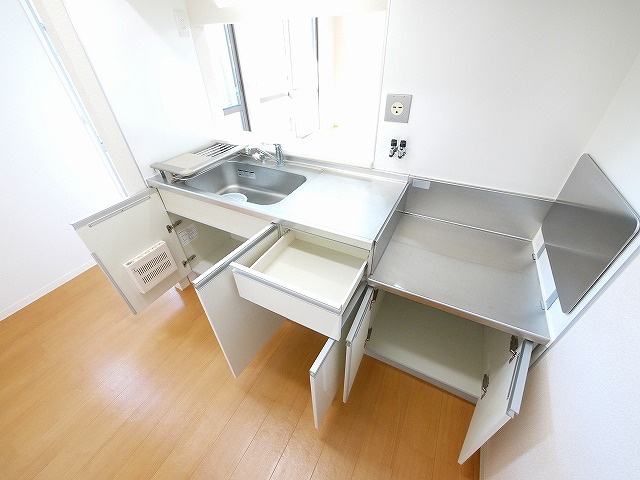 ヴィラーチェ船屋のキッチン|キッチンでお料理をお楽しみください
