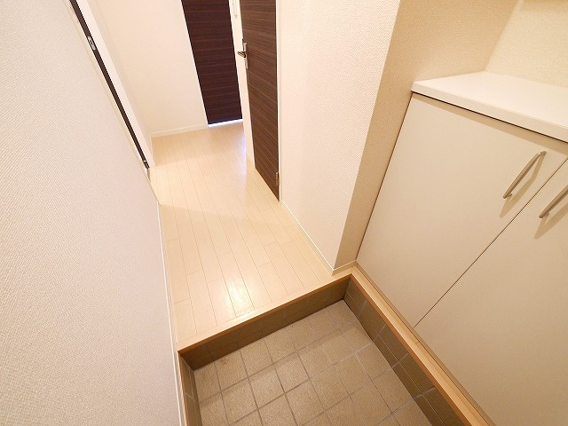 ヴィラーチェ船屋の玄関|シンプルで使いやすい玄関です