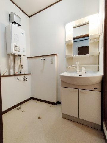 エクセルシオールの独立洗面台