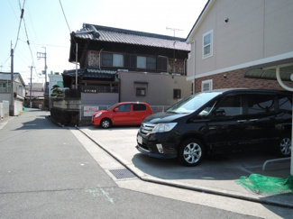 【駐車場】