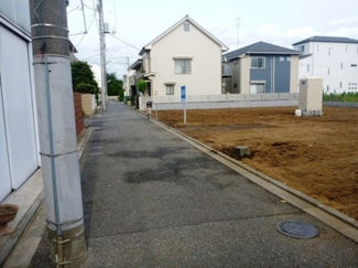 【前面道路含む現地写真】 | 世田谷区砧6丁目新築一戸建て6880万円前面道路