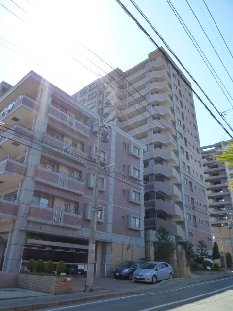 ロフティ城南セントラルタワーの外観