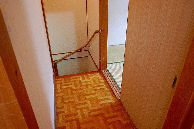 神殿町戸建（579-26）の周辺