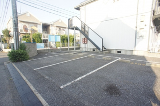 【駐車場】
