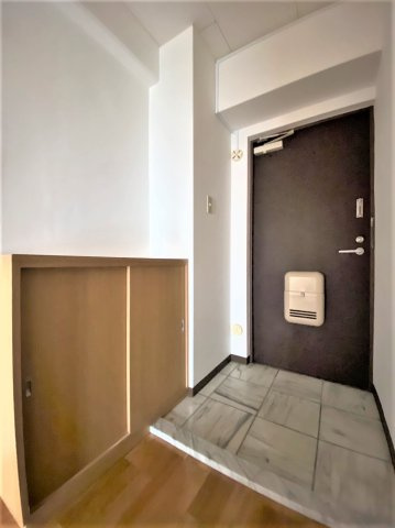 パレス９７の玄関