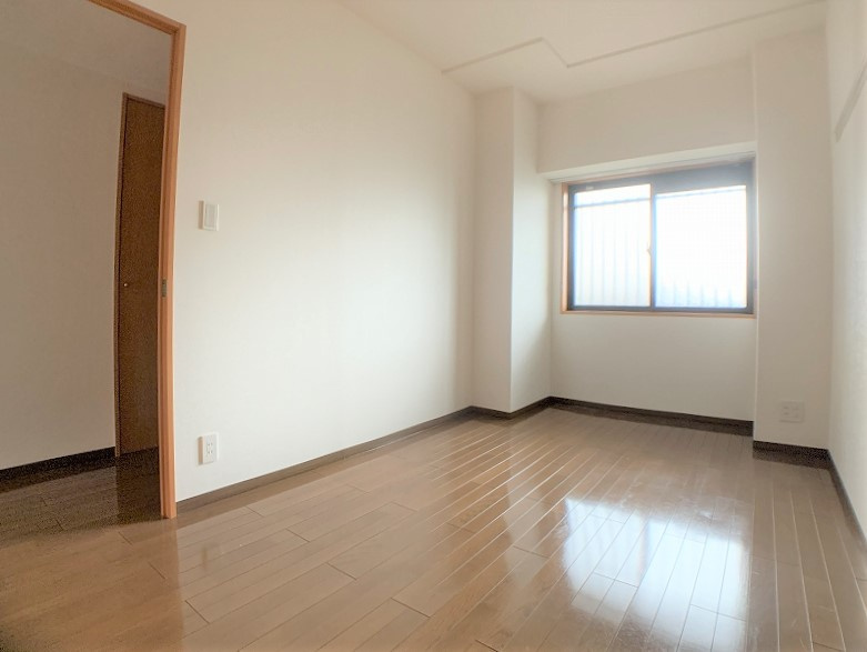 プルーリオン本町の寝室