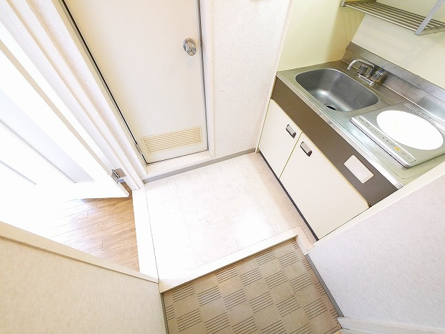 ディアコート奈良（南半田西町）の玄関