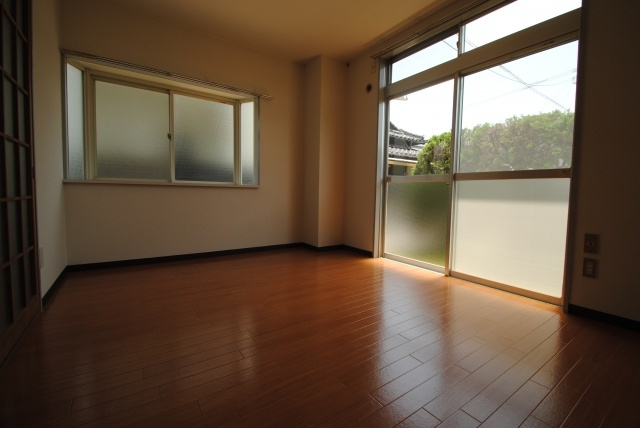 久留米市津福今町のアパートの寝室