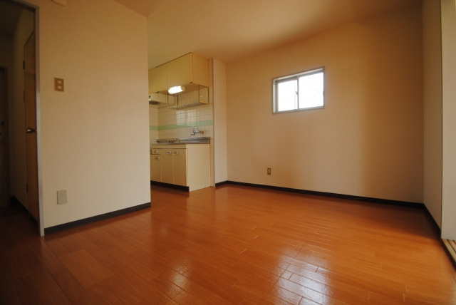 久留米市津福今町のアパートの居間・リビング