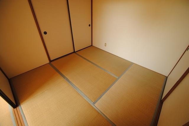 久留米市津福今町のアパートの和室