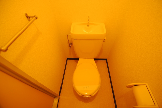 久留米市津福今町のアパートのトイレ