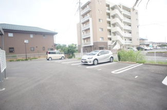 【駐車場】