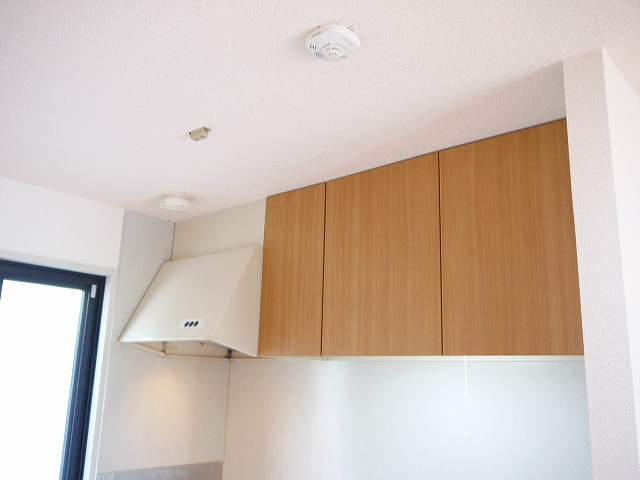 ファミール光のキッチン|キチン上部収納