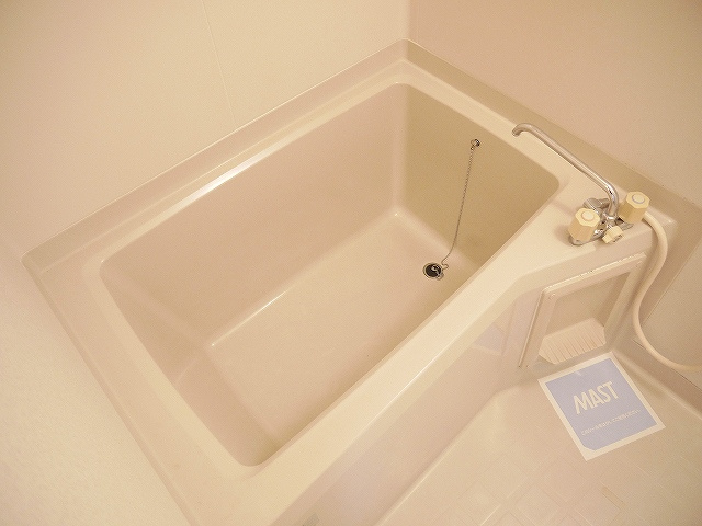 ファミール光の浴室